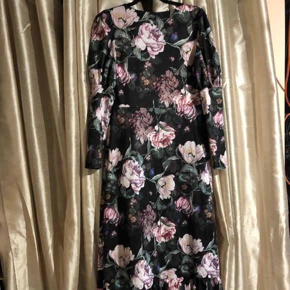 NWT RIVER ISLAND mutton sleeve floral midi dress in black - Picture 8 of 11